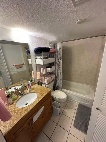 219 NW 12th Ave 705, Miami, FL 33128