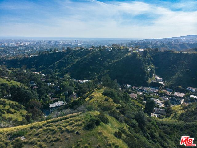 1785 Summitridge Drive, Beverly Hills, CA 90210