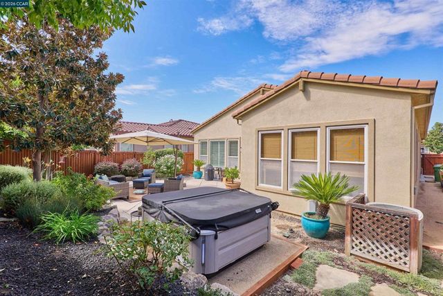 1556 Symphony Cir, Brentwood, CA 94513