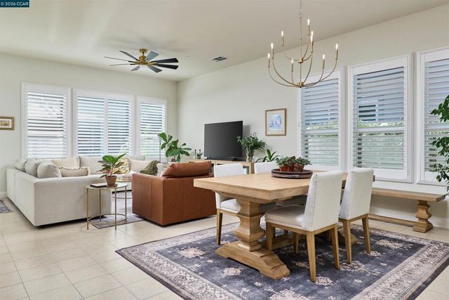 1556 Symphony Cir, Brentwood, CA 94513