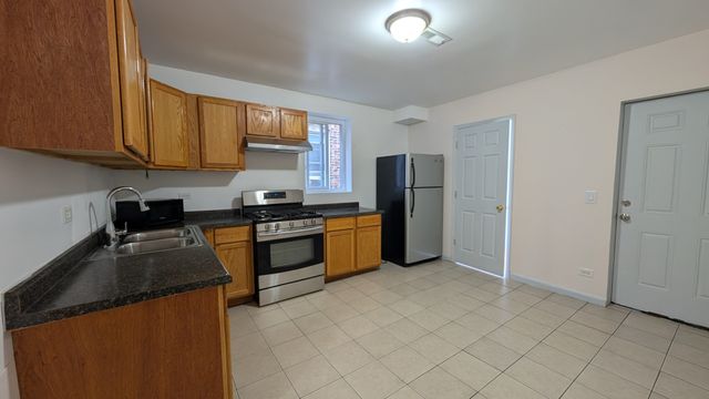 2441 W 46th Street 1, Chicago, IL 60632
