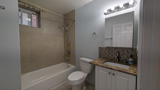 2441 W 46th Street 1, Chicago, IL 60632
