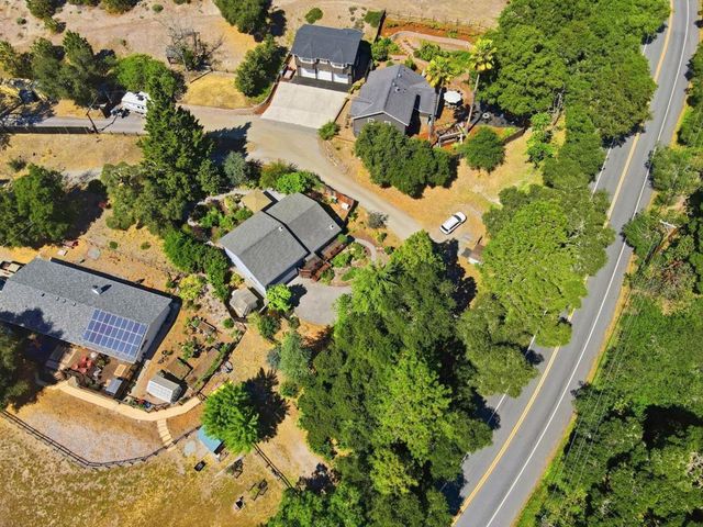 1460 Quail Hollow Road, Ben Lomond, CA 95005