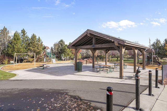 20745 NE Comet Lane, Bend, OR 97701