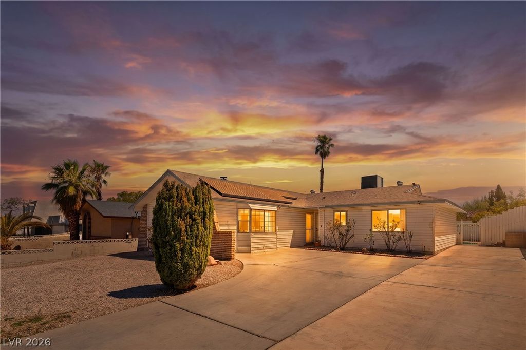 7313 Gray Street, Las Vegas, NV 89145 — photo 2