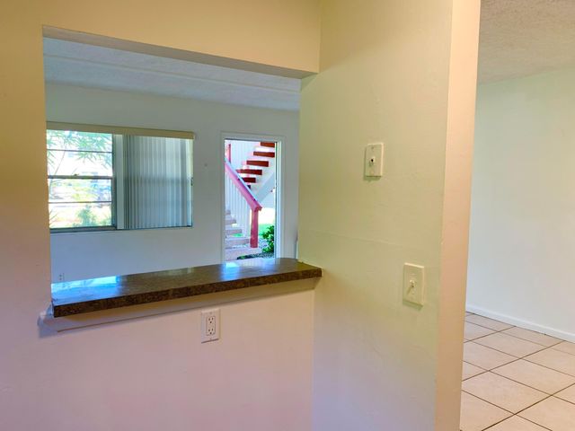 39 Sussex B, West Palm Beach, FL 33417