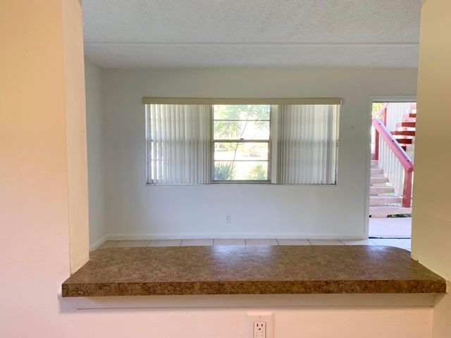 39 Sussex B, West Palm Beach, FL 33417