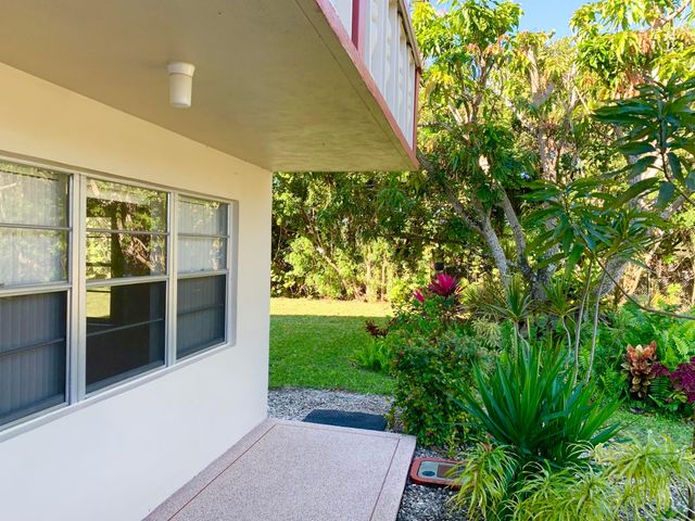 39 Sussex B, West Palm Beach, FL 33417