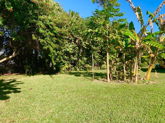 39 Sussex B, West Palm Beach, FL 33417
