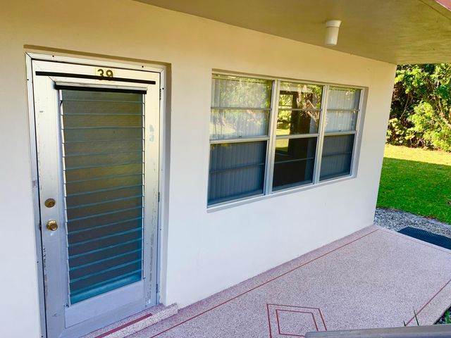 39 Sussex B, West Palm Beach, FL 33417