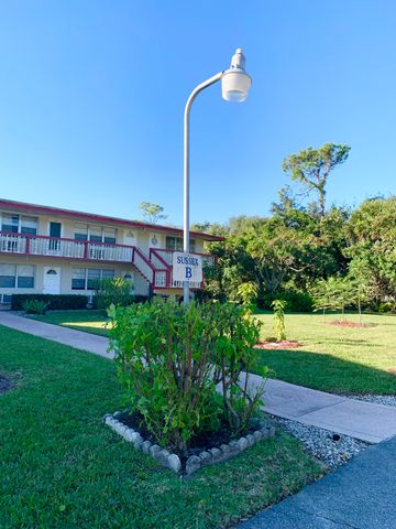 39 Sussex B, West Palm Beach, FL 33417