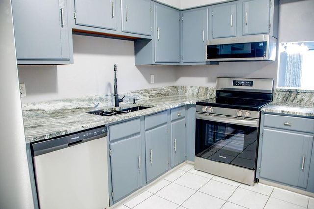 130 E JOHNSON AVENUE 206, Lake Wales, FL 33853