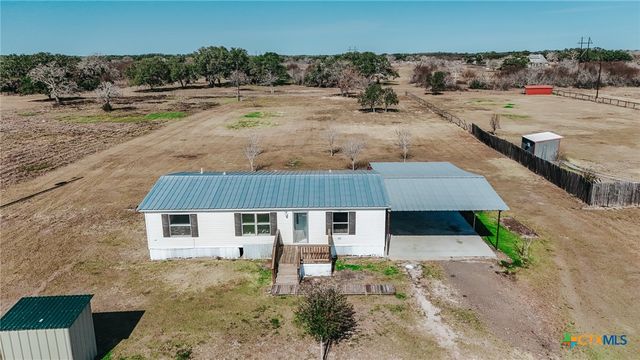 413 West Oaks Drive, Victoria, TX 77905