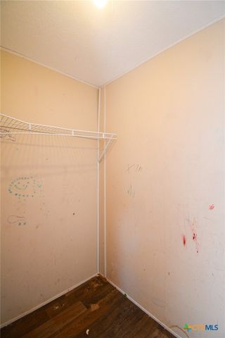 413 West Oaks Drive, Victoria, TX 77905