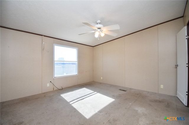 413 West Oaks Drive, Victoria, TX 77905