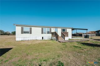 413 West Oaks Drive, Victoria, TX 77905