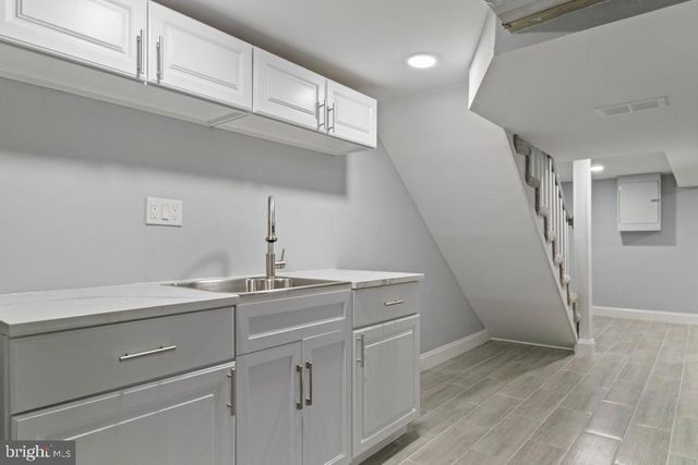 300 DENISON ST, Baltimore, MD 21229