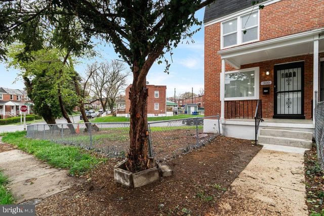 300 DENISON ST, Baltimore, MD 21229