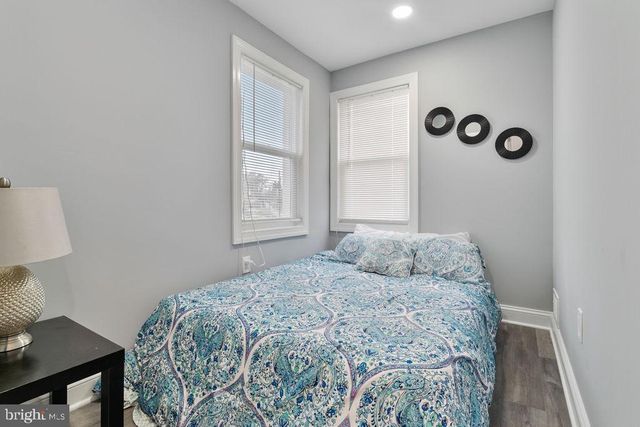 300 DENISON ST, Baltimore, MD 21229