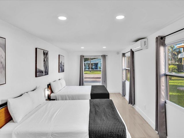 1515 ARTHUR Street, Hollywood, FL 33020