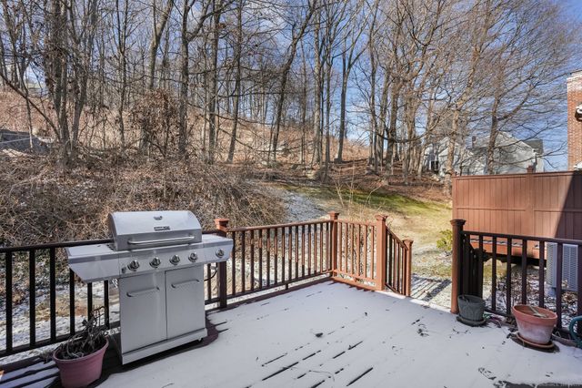 120 Prospect Street APT 48, Ridgefield, CT 06877