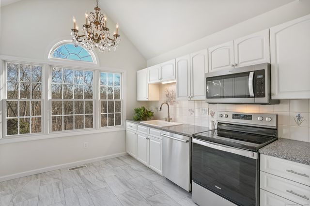 120 Prospect Street APT 48, Ridgefield, CT 06877