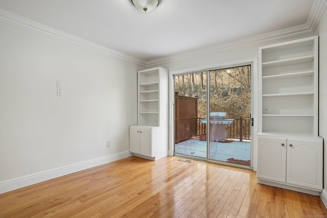 120 Prospect Street APT 48, Ridgefield, CT 06877