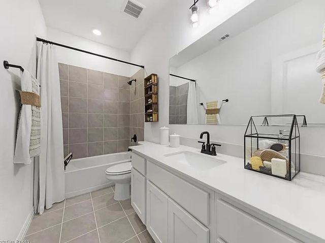 6200 Kings Path, North Richland Hills, TX 76180