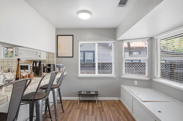 122 Olive Ave, Modesto, CA 95350