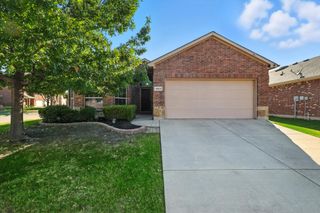 10901 Middleglen Road, Fort Worth, TX 76052