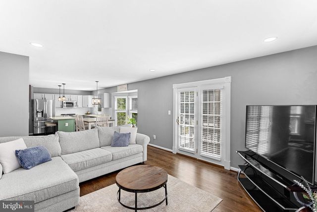 6529 HARVEST MILL CT, Centreville, VA 20121