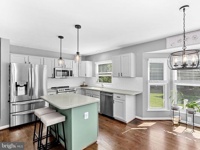 6529 HARVEST MILL CT, Centreville, VA 20121