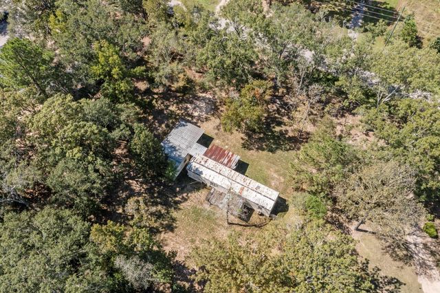 127 County Road 3371, Cleveland, TX 77327