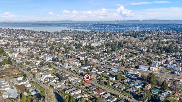 5503 33rd Avenue S, Seattle, WA 98118