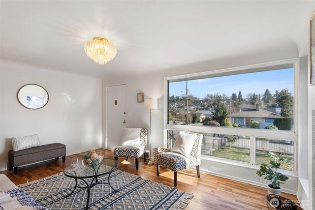 5503 33rd Avenue S, Seattle, WA 98118