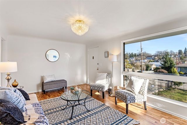 5503 33rd Avenue S, Seattle, WA 98118