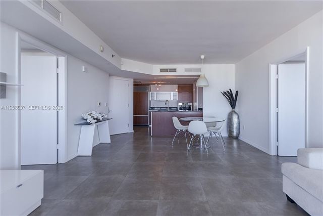 17201 Collins Ave 2006, Sunny Isles Beach, FL 33160