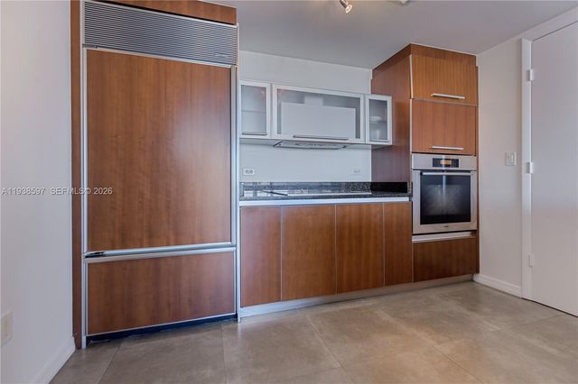 17201 Collins Ave 2006, Sunny Isles Beach, FL 33160