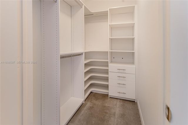 17201 Collins Ave 2006, Sunny Isles Beach, FL 33160