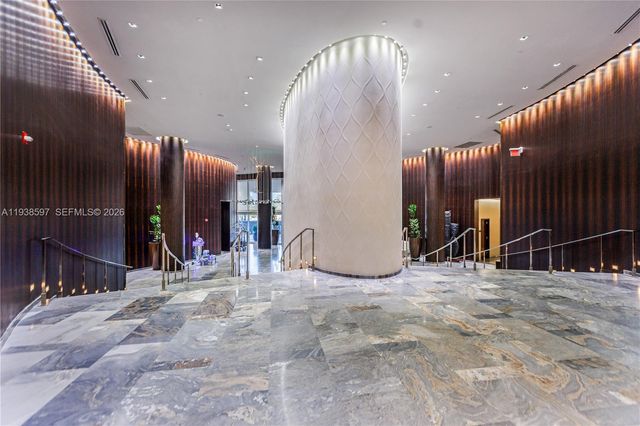 17201 Collins Ave 2006, Sunny Isles Beach, FL 33160