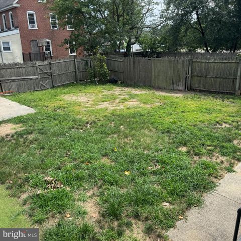 215 W MCNEAL ST W, Millville, NJ 08332