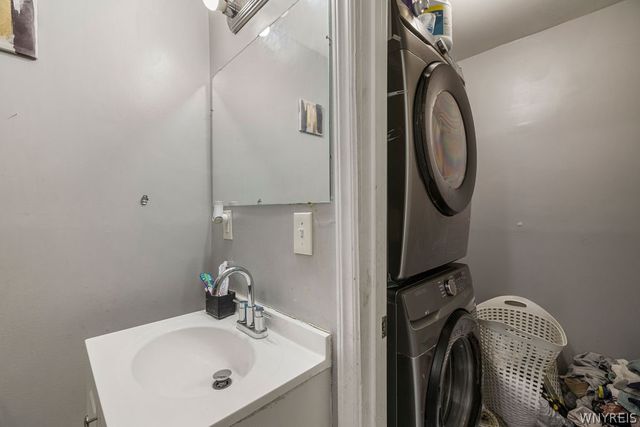 148 Potomac Avenue, Buffalo, NY 14213