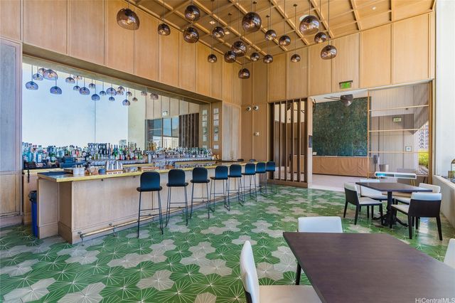 383 Kalaimoku Street E2802, Honolulu, HI 96815