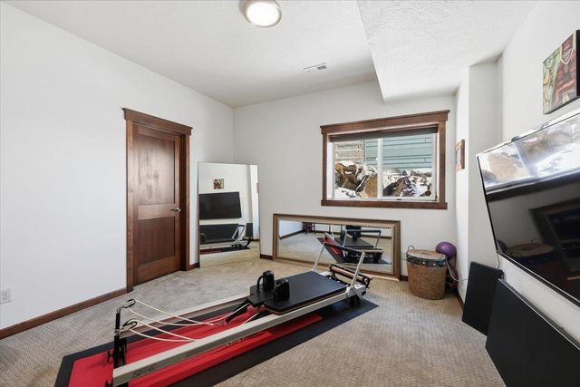 8814 E Ridgeline Ln, Spokane, WA 99217