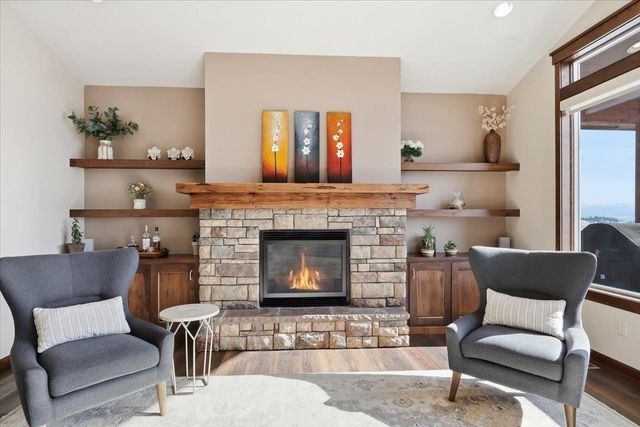 8814 E Ridgeline Ln, Spokane, WA 99217