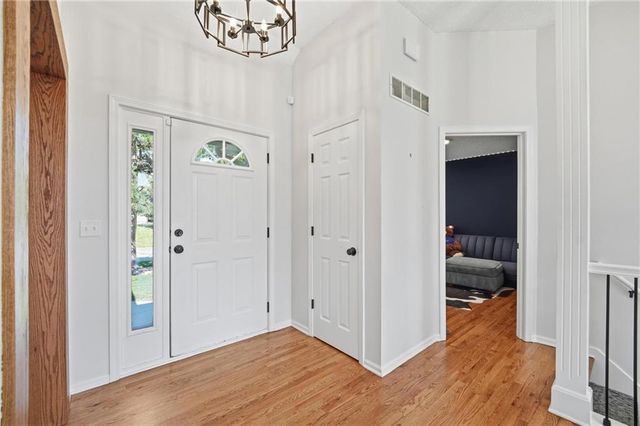 4421 SW Hillside Drive, Lee's Summit, MO 64082