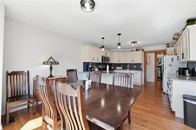 4421 SW Hillside Drive, Lee's Summit, MO 64082
