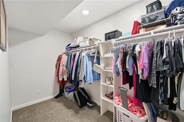 4421 SW Hillside Drive, Lee's Summit, MO 64082