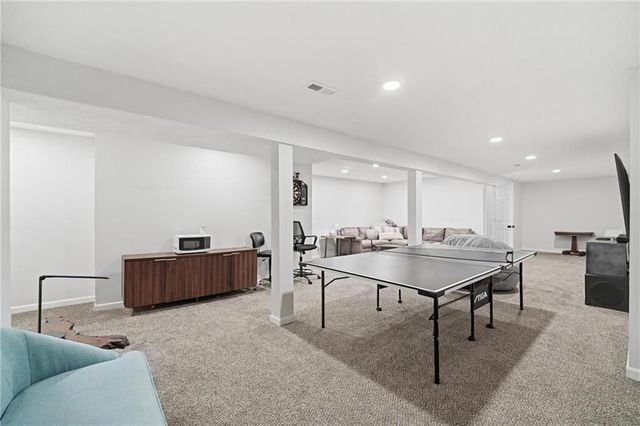 4421 SW Hillside Drive, Lee's Summit, MO 64082