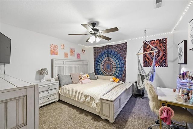 4421 SW Hillside Drive, Lee's Summit, MO 64082